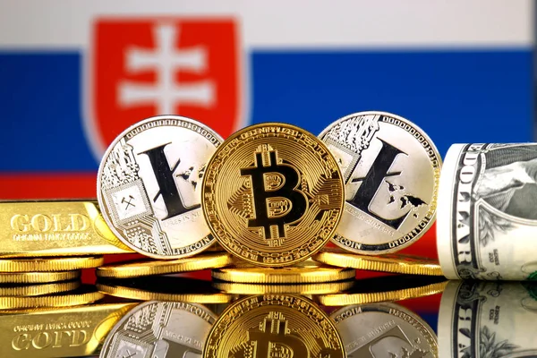 Bitcoin Litecoin 私たちドルとスロバキアの旗の物理的なバージョン Cryptocurrency 金とドルの投資家のための概念図 — ストック写真