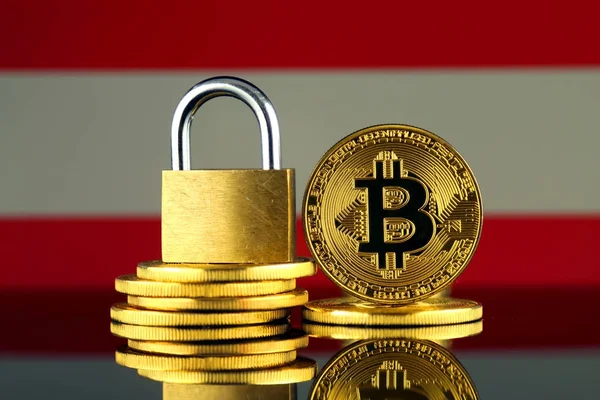 Versión Física Bitcoin Candado Dorado Bandera Austria Prohibición Criptomonedas Regulaciones — Foto de Stock