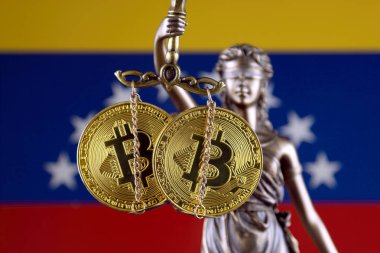 Hukuk ve adalet, fiziksel yorum-in Bitcoin ve Venezuela bayrak sembolü. Cryptocurrencies, yönetmelikler, kısıtlamaları veya güvenlik, koruma, gizlilik yasaklanması.