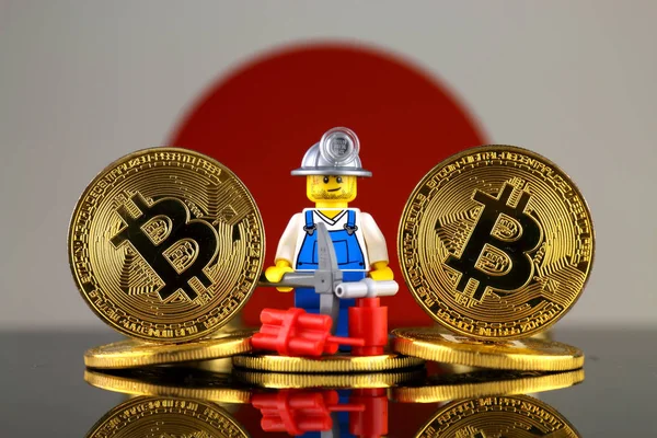 Physische Version Von Bitcoin Miner Und Japan Flagge Konzeptionelles Image — Stockfoto