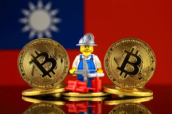 Physical Version Bitcoin Miner Taiwan Flag Conceptual Image Cryptocurrency Mining — Stock Photo, Image