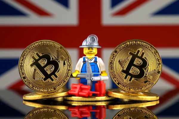 Versión Física Bitcoin Minero Bandera Del Reino Unido Imagen Conceptual — Foto de Stock