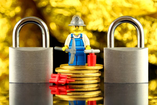 Wroclaw Poland February 2018 Physical Version Bitcoin Miner Lego Figure — Stock Photo, Image