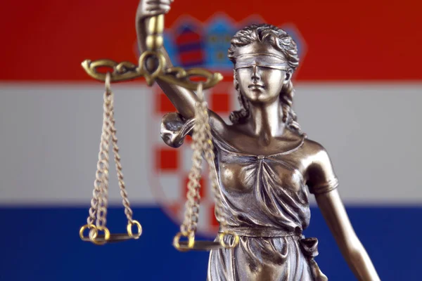 Symbool Van Recht Rechtvaardigheid Met Kroatië Vlag Close — Stockfoto