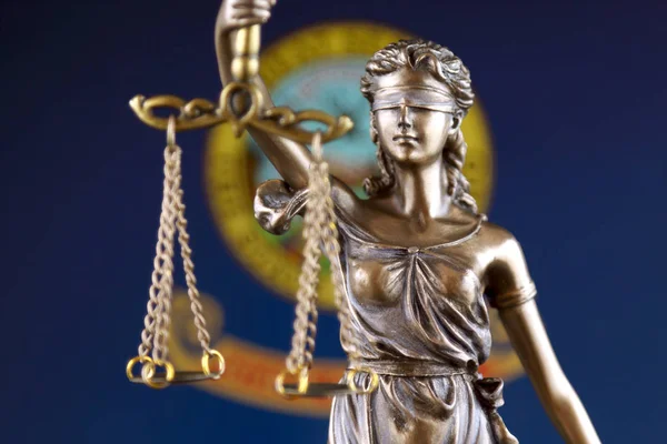 Symbool Van Recht Rechtvaardigheid Met Vlag Van Idaho Close — Stockfoto