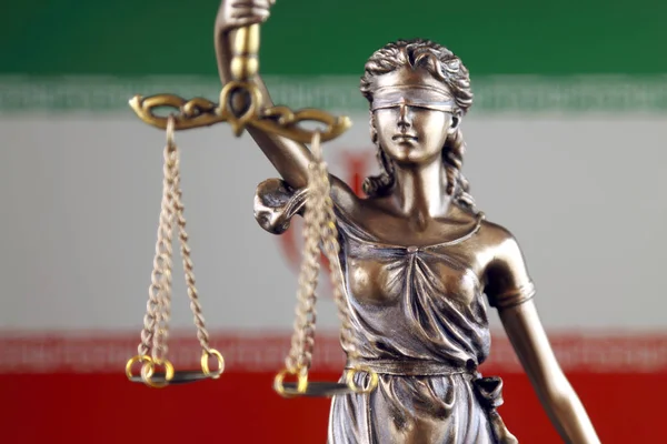 Symbol För Lag Och Rättvisa Med Iran Flagga Närbild — Stockfoto
