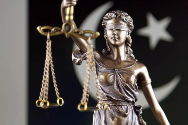 Symbool Van Recht Rechtvaardigheid Met Pakistan Vlag Close — Stockfoto