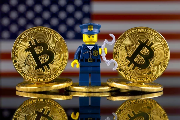 Вроцлав Польща Березня 2018 Фізичну Версії Bitcoin Офіцер Поліції Lego — стокове фото