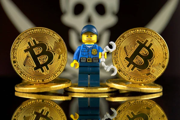 Wroclaw Poland March 2018 Physical Version Bitcoin Police Officer Lego — Stock Photo, Image