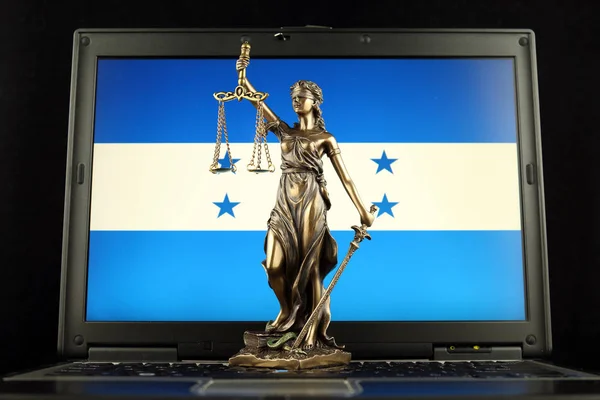 Símbolo Ley Justicia Con Bandera Honduras Laptop Captura Estudio —  Fotos de Stock