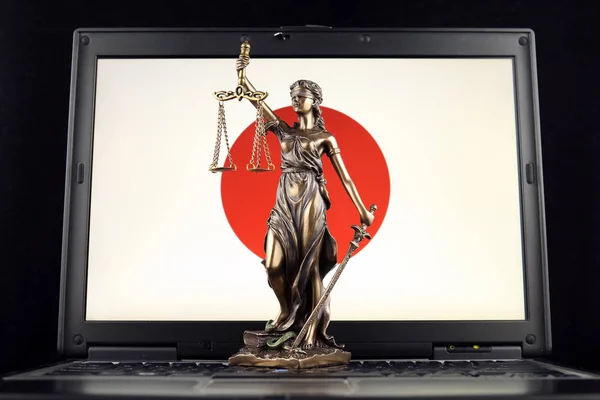 Símbolo Lei Justiça Com Bandeira Japão Laptop Estúdio — Fotografia de Stock