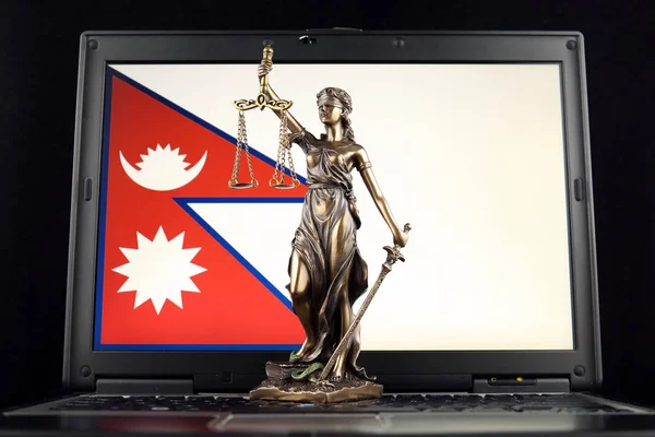 Symbole Loi Justice Avec Drapeau Népal Sur Ordinateur Portable Plan — Photo