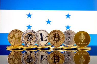 Fiziksel sürümü Cryptocurrencies (Monero, dalgalanma, Litecoin, Bitcoin, çizgi, Ethereum) ve Honduras bayrağı.