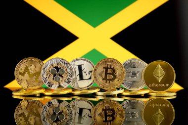 Cryptocurrencies (Monero, dalgalanma, Litecoin, Bitcoin, çizgi, Ethereum) ve Jamaika bayrağını fiziksel sürümü.