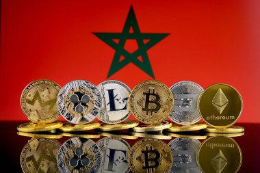 Cryptocurrencies (Monero, dalgalanma, Litecoin, Bitcoin, çizgi, Ethereum) ve Fas bayrak fiziksel sürümü.