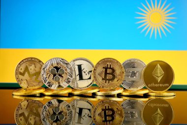Cryptocurrencies (Monero, dalgalanma, Litecoin, Bitcoin, çizgi, Ethereum) ve Ruanda bayrak fiziksel sürümü.