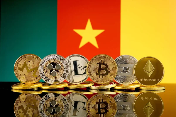 Physical Version Cryptocurrencies Monero Ripple Litecoin Bitcoin Dash Ethereum Cameroon — Stock Photo, Image