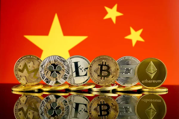 Physical Version Cryptocurrencies Monero Ripple Litecoin Bitcoin Dash Ethereum China — Stock Photo, Image