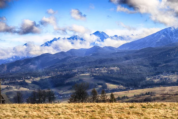 Krajobraz Polskich Tatr Wczesnym Rankiem Tatrzański Park Narodowy Jesienią Zakopane — Zdjęcie stockowe