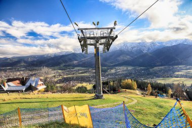 Zakopane, Polonya - Kasım 06, 2019: Sonbaharda Tatra Ulusal Parkı. Polonya Tatra Dağları sabah erken saatlerde manzara, Zakopane, Polonya, Avrupa.