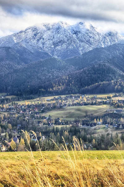 Zakopane Polska Listopada 2019 Tatrzański Park Narodowy Jesienią Krajobraz Słońcem — Zdjęcie stockowe