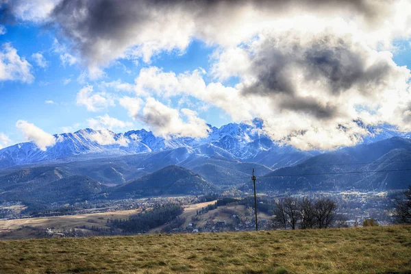 Zakopane Polska Listopada 2019 Tatrzański Park Narodowy Jesienią Krajobraz Słońcem — Zdjęcie stockowe