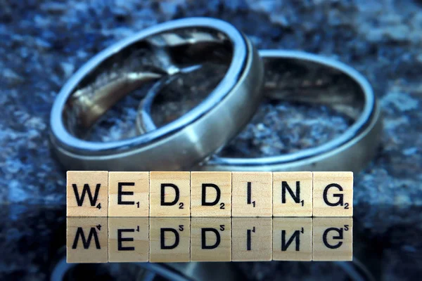 Wroclaw Pologne Février 2020 Mot Wedding Fait Lettres Scrabble Alliances — Photo