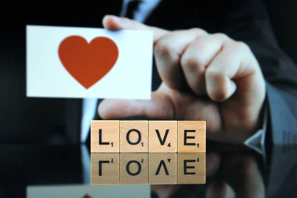 Wroclaw Polonia Febrero 2020 Palabra Amor Hecha Letras Scrabble Hombre — Foto de Stock