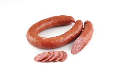 Beyaz arkaplanda sosis