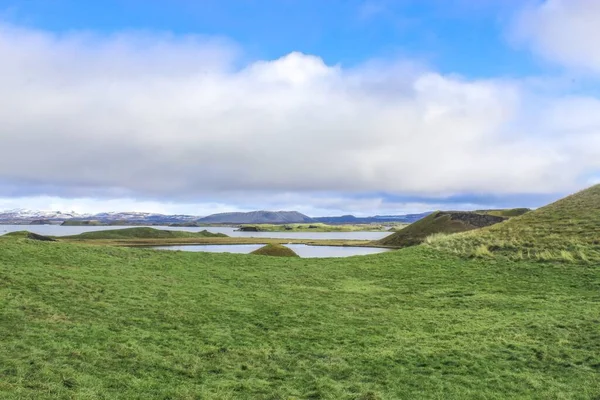 Volkanlardan İzlanda 'da kraterler — Stok fotoğraf