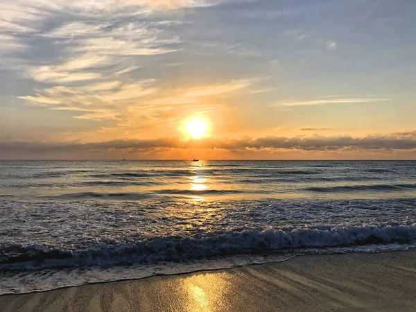 Mañana en la playa del océano de Miami — Foto de Stock