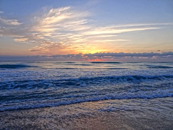 Зранку на березі океану Маямі. — стокове фото
