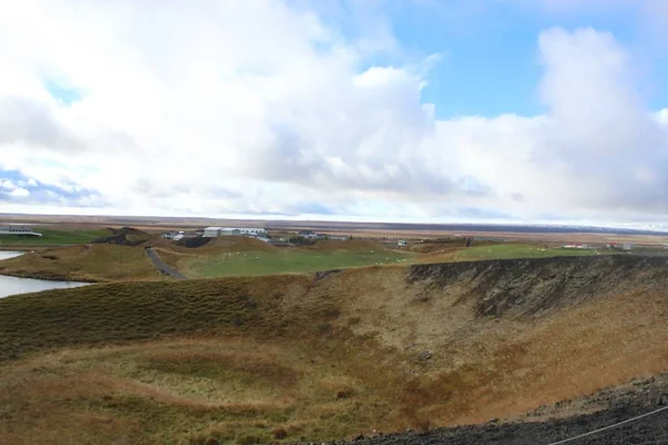 Skutustadir pszeudo kráterek Myvatn Izlandon — Stock Fotó