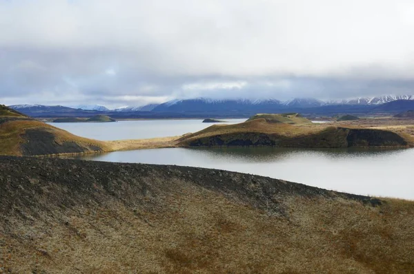 Pseudo cratères Skutustadir en Myvatn Islande — Photo