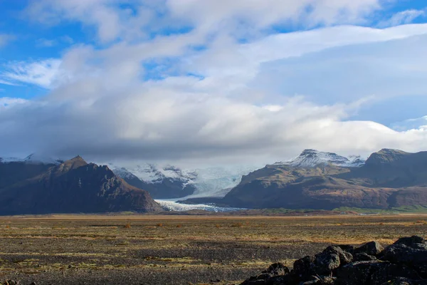 İzlanda 'nın güneyinde güzel kar örtüsü — Stok fotoğraf