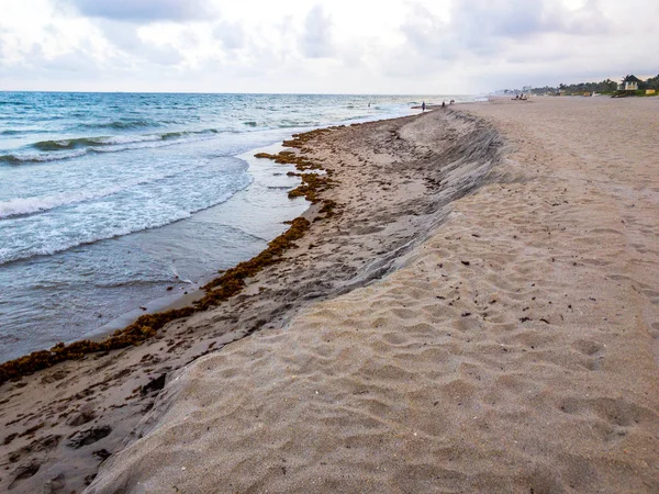 Eroze písku na pláži na Floridě — Stock fotografie