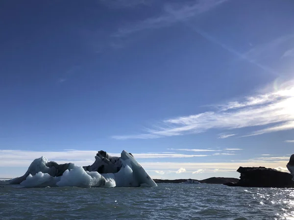 얼음을 녹이는 지구 온난 화 — 스톡 사진