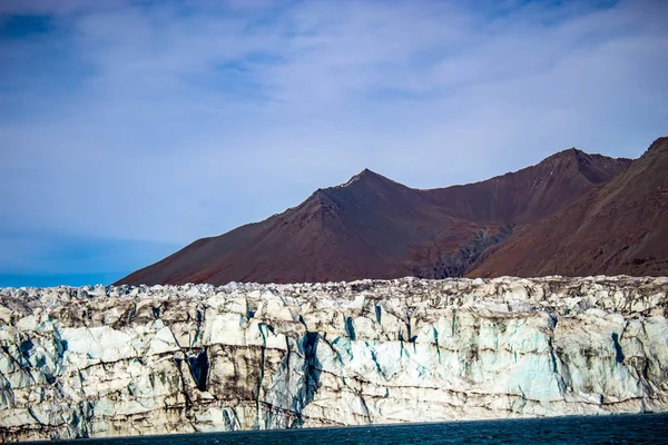 Laguna lodowcowa Jökulsárlón w południowej Islandii — Zdjęcie stockowe