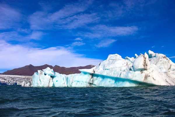 Λιμνοθάλασσα Jökulsárlón Glacier στη Νότια Ισλανδία — Φωτογραφία Αρχείου