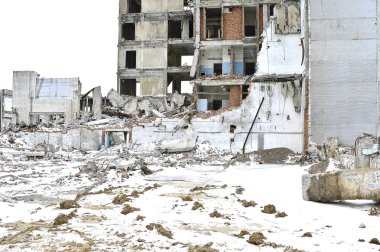 Yıkım, bir büyük endüstriyel tesis bertarafı.