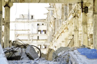 Yıkım, bir büyük endüstriyel tesis bertarafı