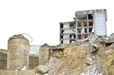 Yok edilen Endüstriyel Bina kalıntıları