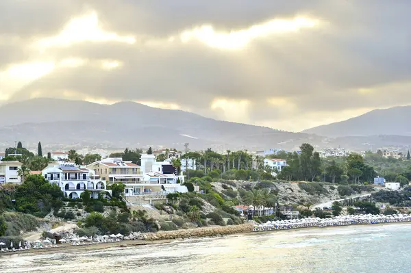 Vista del terraplén en el puerto de Paphos, Chipre — Foto de Stock