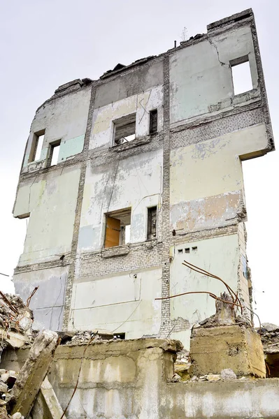Überreste Des Zerstörten Industriegebäudes — Stockfoto