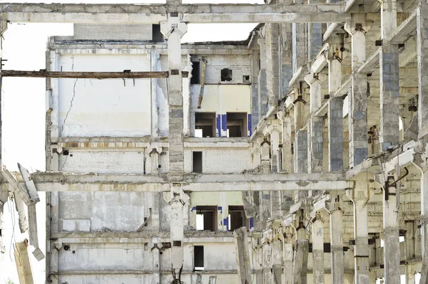 Sloop, verwijdering van een grote industriële plant — Stockfoto