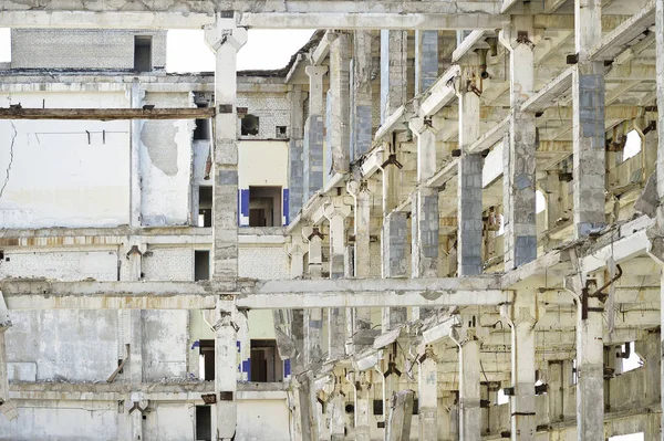 Yıkım ve büyük sanayi kuruluş kalıntıları sökülmesi