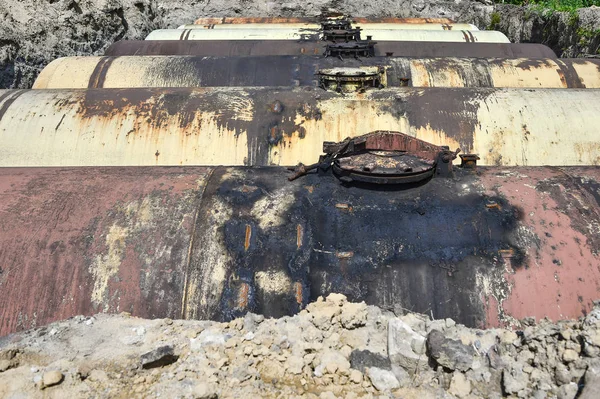 Grandes Tanques Metal Están Enterrados Suelo Almacén Producción — Foto de Stock