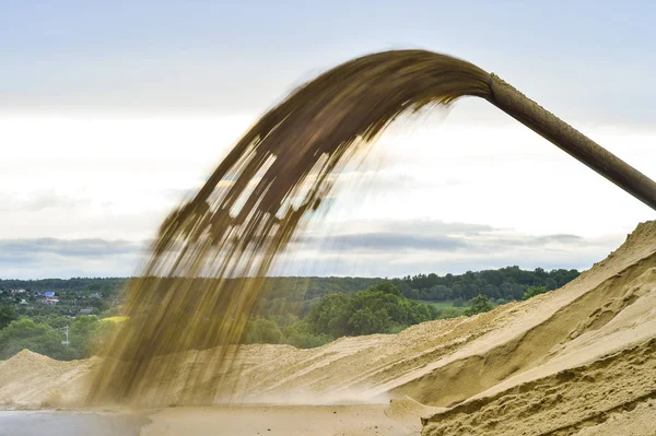 Industrial extraction of sand for construction — Stock Photo, Image