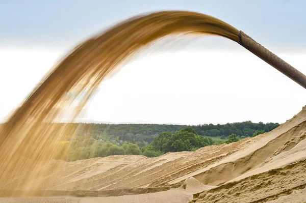 Industrial extraction of sand for construction — Stock Photo, Image
