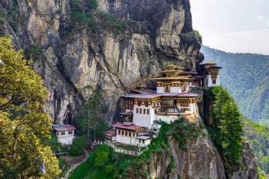 Ünlü kaplanlar yuva Tapınağı Bhutan'da görünümüne